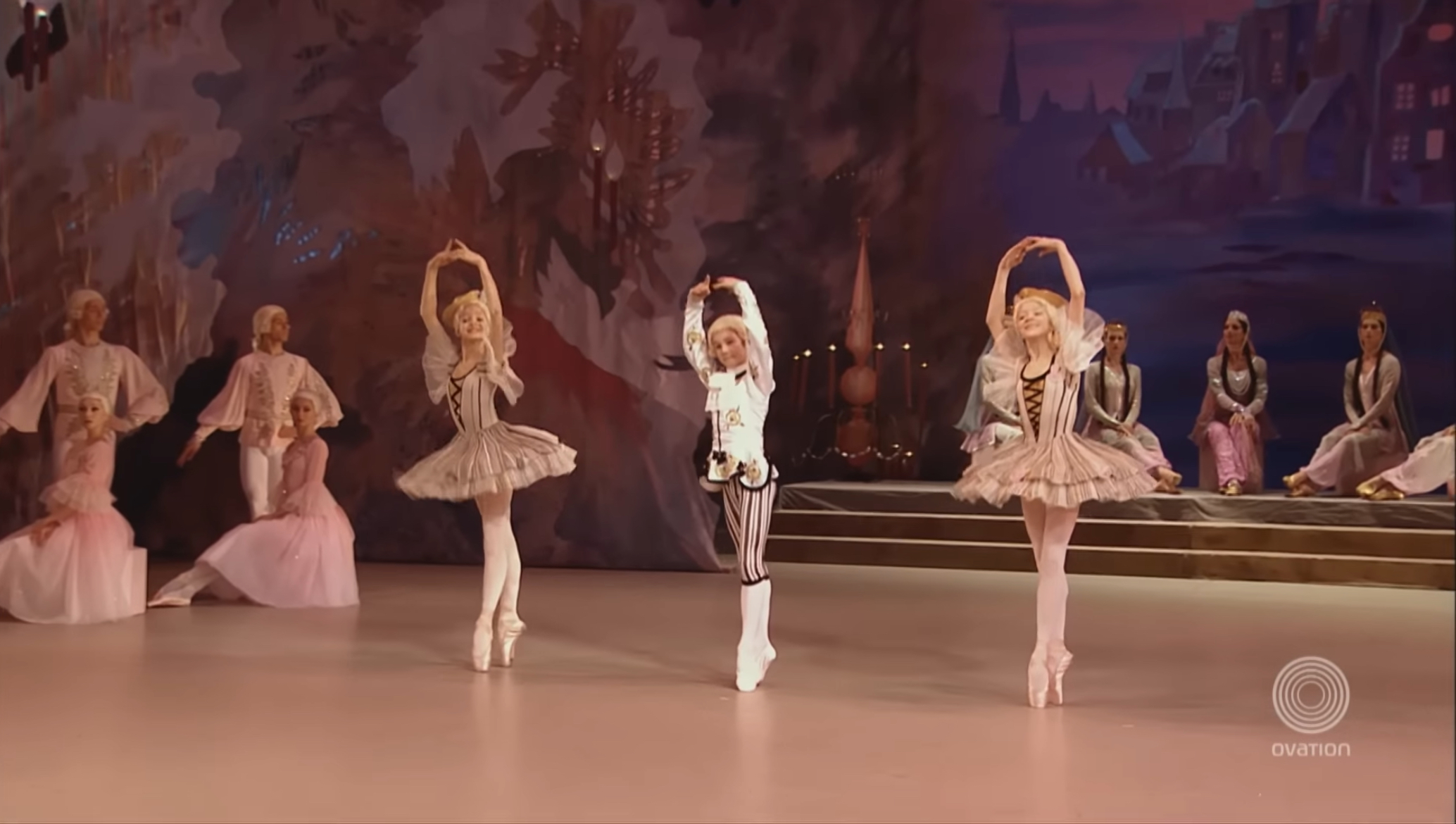 Mariinsky - The Nutcracker - Dance of the Mirlitons - Ovation