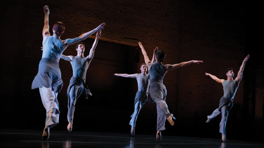 Gibney Company. Photo by Julieta Cervantes. 